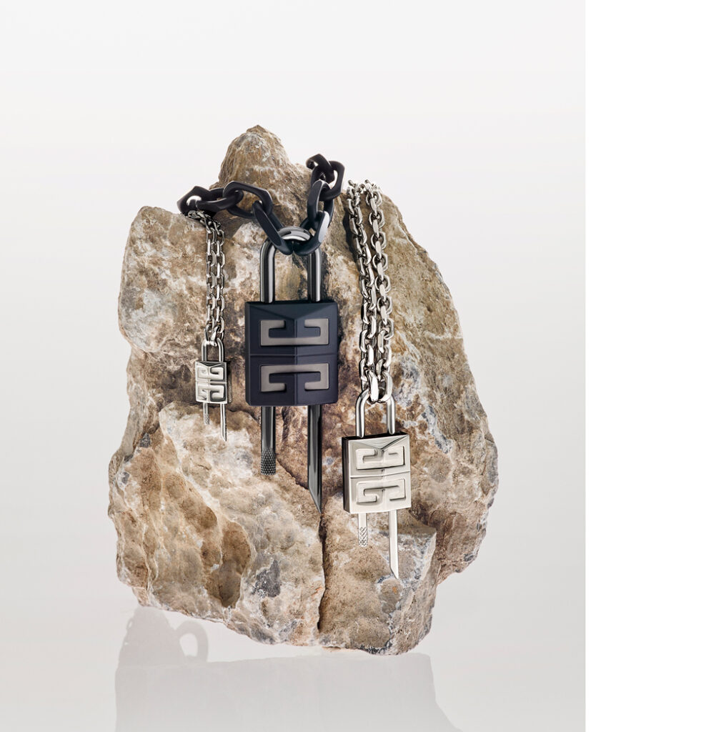 GIVENCHY_F003_0007_LR_HOME